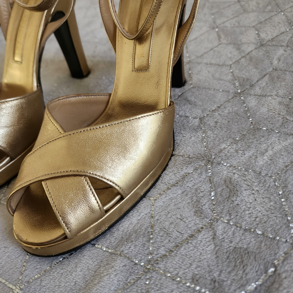 SERGIO ROSSI | Metallic Goldtone Heels - Picture 2 of 14